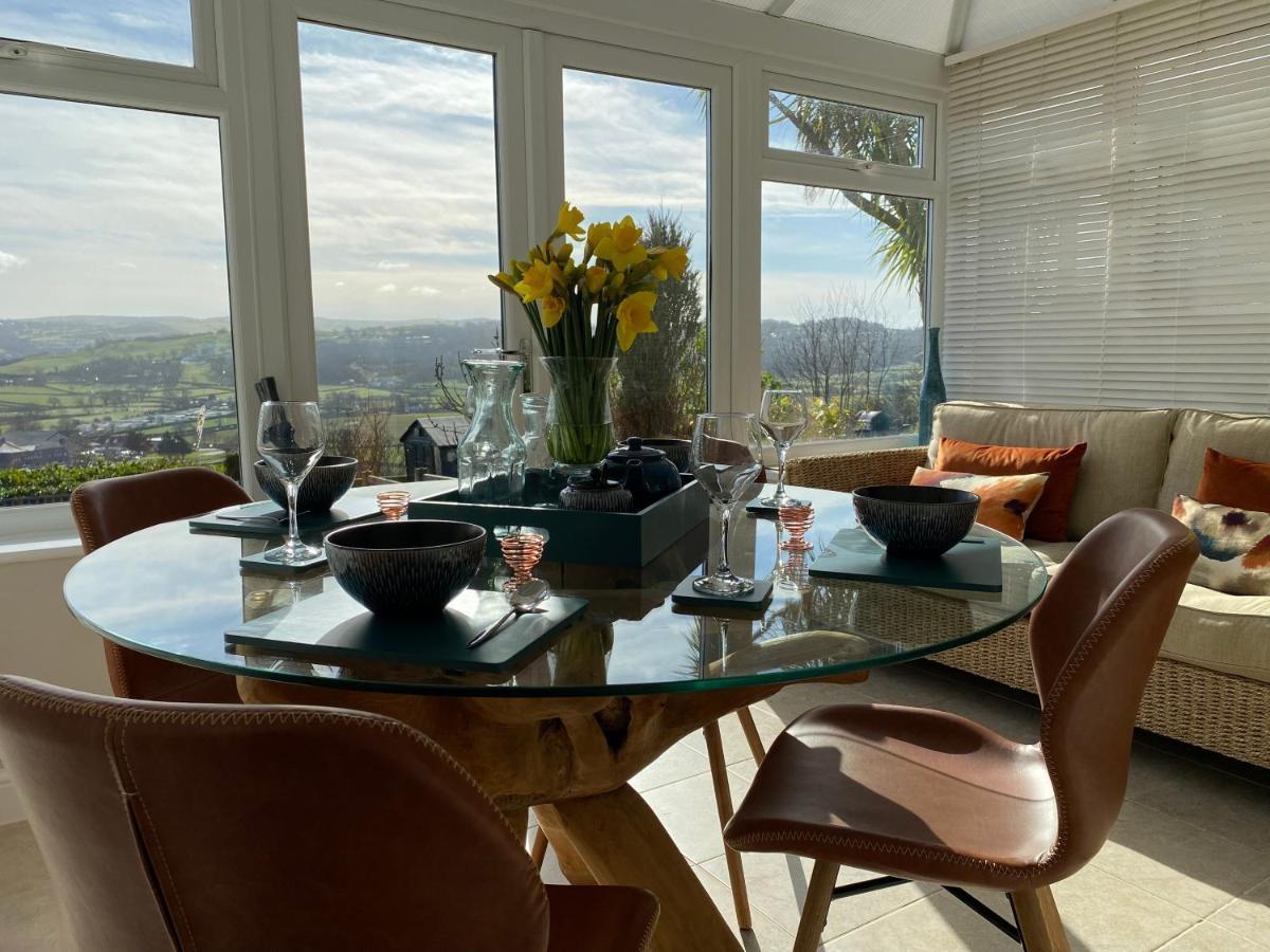Llandudno Boutique Style Seaside Retreat With Stunning Views Villa Rhos-on-Sea Exterior photo