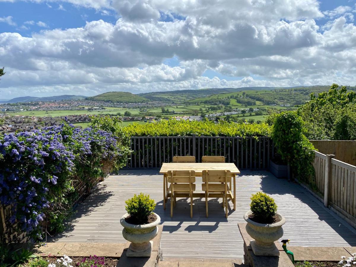Llandudno Boutique Style Seaside Retreat With Stunning Views Villa Rhos-on-Sea Exterior photo